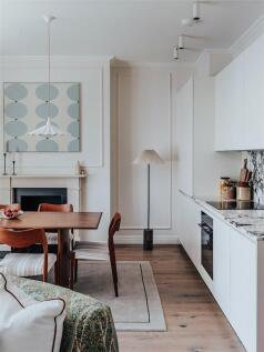 Kitchen Dining Area