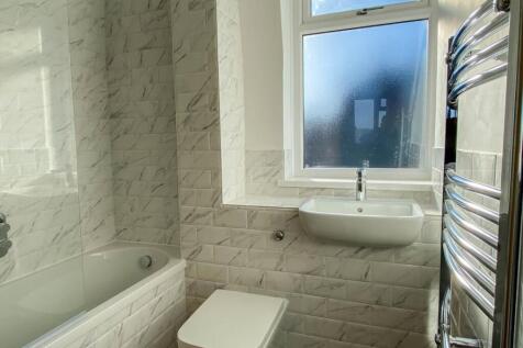 image00008 (Large).jpg