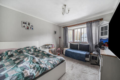 1372601-9-68fb427...