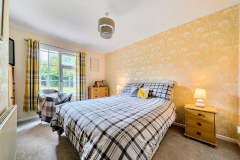 1369164-16-68f7e3...