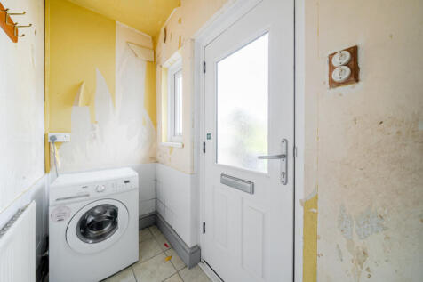 1371349-2-68ff8b4...