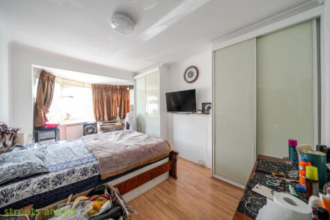 ec966a42-3ed8-4f1...