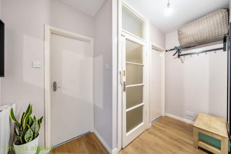 85604dab-6482-406...