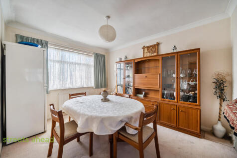 6b8892c6-6f64-459...