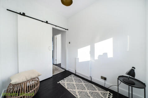 2692e2a6-95b9-449...