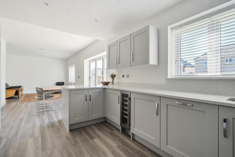 Kitchen/Dining Ro...
