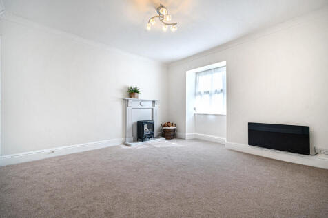 Living/Dining Roo...