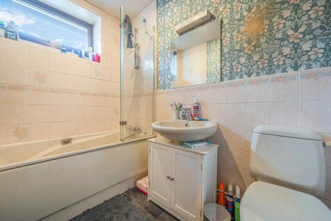 Cuthbert House Ba...