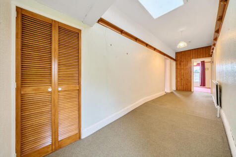 First Floor Landi...