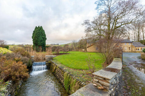 Gardens &amp; Gro...