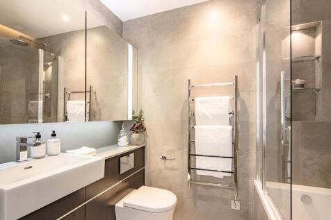 Master Bedroom - Ensuite bathroom