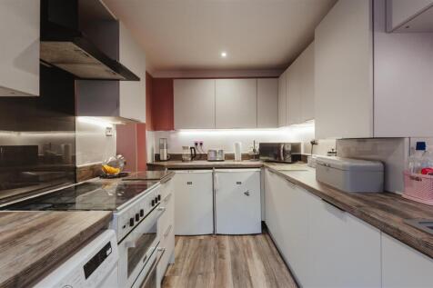 16DenholmTerrace-19.jpg