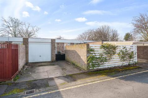 garage &amp; rear h.jpg