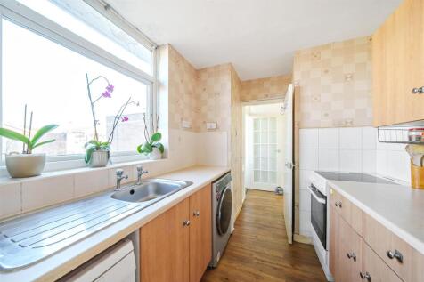 kitchen h.jpg