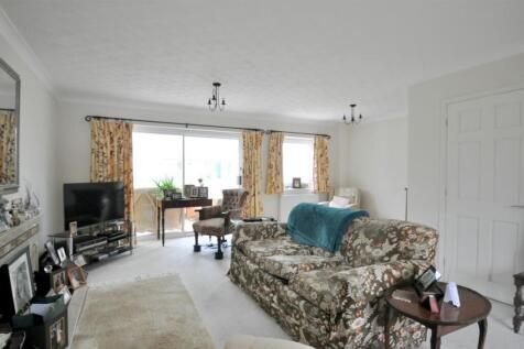 Sitting/Dining Room