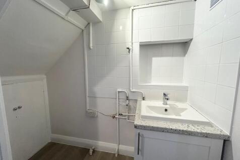 Sink Within Bedroom Doors