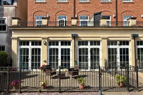 WC3 Rear Terrace.jpg