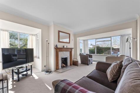 L SHAPED LIVING ROOM