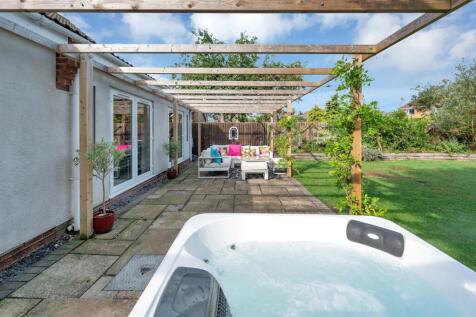 9 Willow Lane EXTs WEB PH-14.jpg