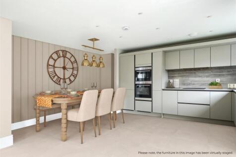 sherborne-hi-18 - kitchen family dining-F3 VS.jpg