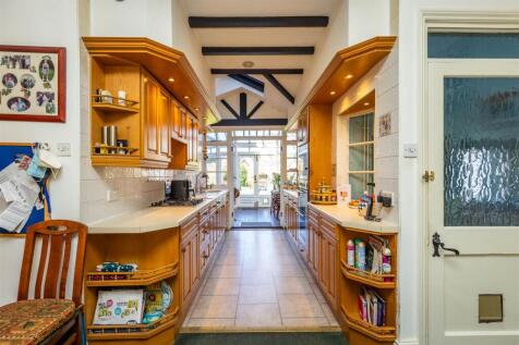 Northcote House, 45, Bingham Road Radcliffe-On-Tre