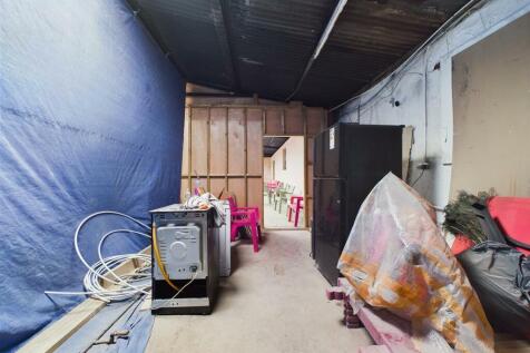 CAM03844G0-PR0007-STILL010.jpg