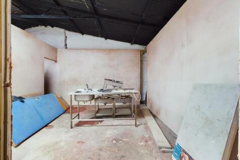 CAM03844G0-PR0007-STILL012.jpg