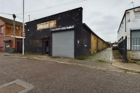 CAM03844G0-PR0007-STILL025.jpg