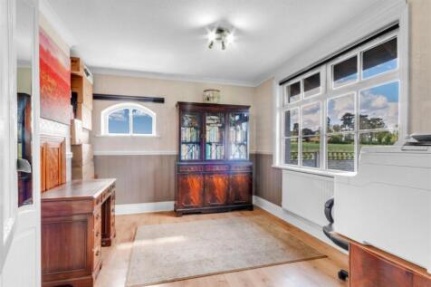Dining Room.jpg