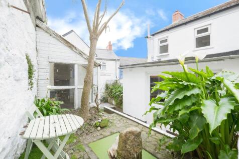 Rear Courtyard