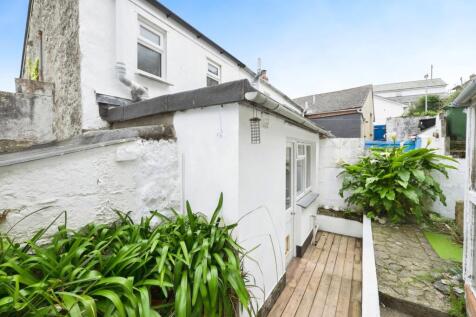 Rear Courtyard