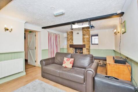 Living Room - Flat
