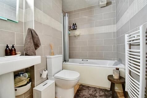 Bathroom.jpg