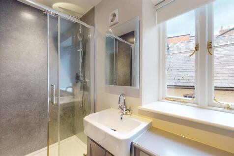 Bedroom 1 En Suite Shower Rm.jpeg