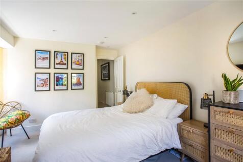 74027_Flat C 78 Warr