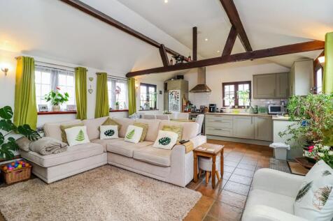 Lounge to Kitchen/Diner