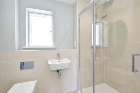 En suite to Bedroom 1