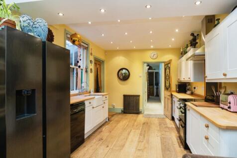 Kitchen 2