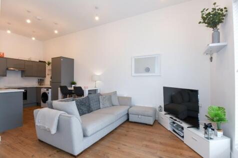 Living/Dining Area