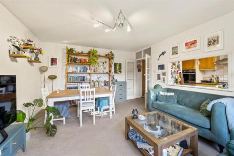 Flat 2 Malcolm Lodge,11.JPG