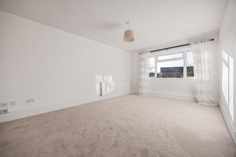 Lounge / Dining Room