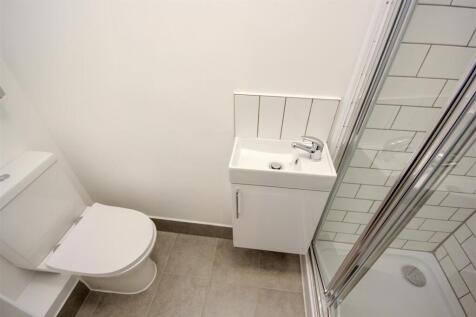 En-suite 4.jpg