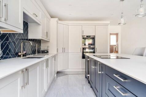 Kitchen &amp; Reception Room