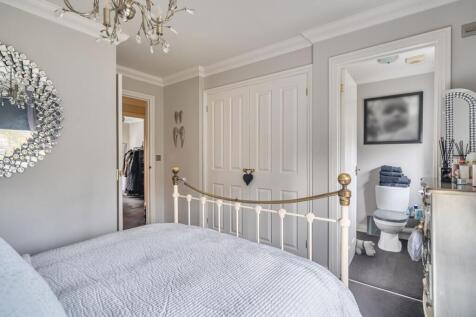 Master Bedroom Ensuite