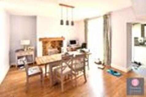 Dining Room/ Reception Room