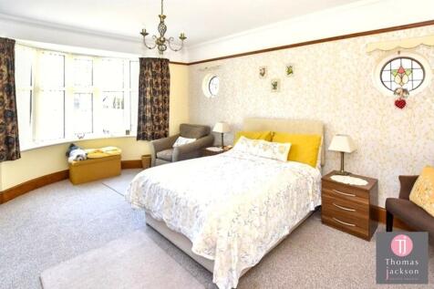 Bedroom/ Reception Room