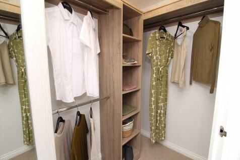 One Bed (Walk-in-Wardrobe)