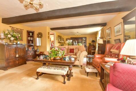 Sitting/ Dining Room