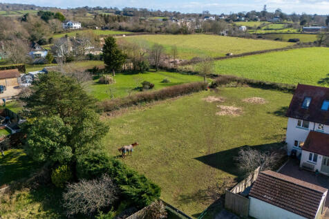 A03 - 22 Underhil...