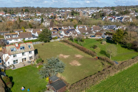 A06 - 22 Underhil...